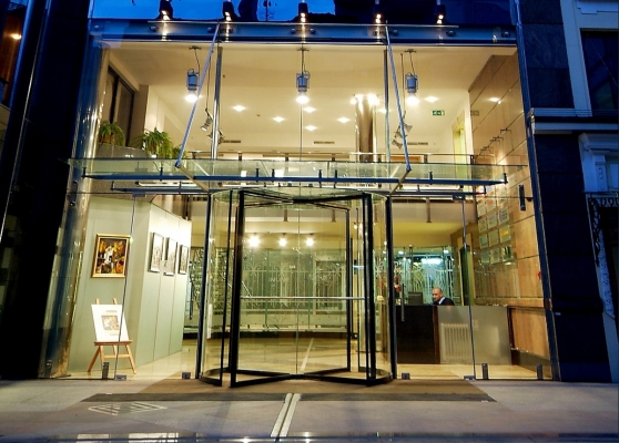 Platinum Business Centre - image